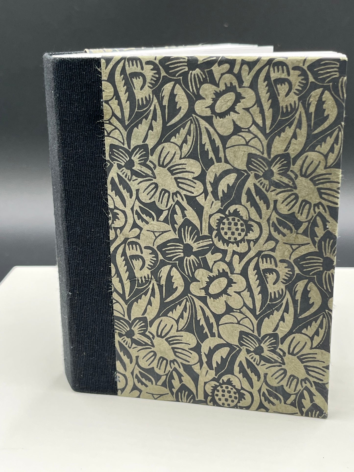 Open Spine Green/Black Floral